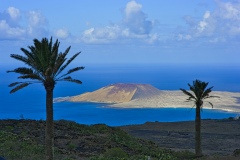 Wyspa La Graciosa z Corona Volcano